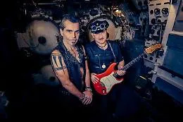 "Trinacria arriviamo", l'urlo di Pel&ugrave; scalda i cuori dei fan dei Litfiba