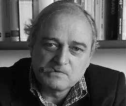 Walter Manfr&egrave;, maestro di teatro nel Ragusano