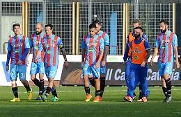 Lega Pro, le foto dei giocatori del Catania a testa bassa dopo il ko con l'ultima in classifica