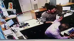 Palermo, rapinavano banche: arrestati due giovani