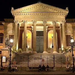 Il Teatro Massimo svela le sue meraviglie: apertura serale con biglietto di un euro