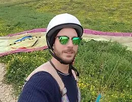 Si lancia con il parapendio e muore, ritrovato il cadavere di un palermitano