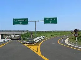 Autostrada Siracusa-Gela, la grande incompiuta adesso rischia un altro stop