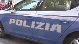 Pedinato e rapinato  dipendente di un bar, bottino cinquemila euro