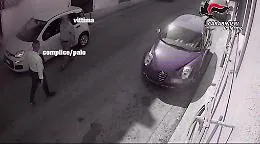 Palermo, &laquo;Comprati questi diamanti&raquo;, sgominata banda che truffava anziani