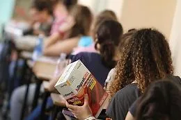 Buste paga pi&ugrave; pesanti per i docenti con la firma del nuovo contratto: ecco gli importi