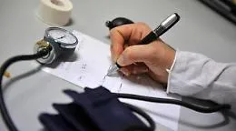 Vaccini covid in Sicilia, i medici di famiglia: &laquo;Non abbiamo dosi, caos organizzativo&raquo;