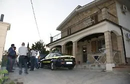 Mafia,  cos&igrave; la &ldquo;famiglia&rdquo; gestiva i beni gi&agrave; sequestrati: sei arresti a Enna  e Messina
