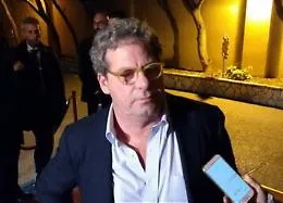 Miccich&eacute;: &laquo;Il doppio incarico? Vado a fare una gita a Bruxelles e poi mi dimetto&raquo;