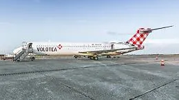 Nave troppo alta in porto e l'aereo per Lampedusa non pu&ograve; partire