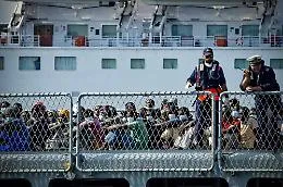 Migranti, gli esperti: &laquo;Non &egrave; vero che i migranti portano le malattie&raquo;