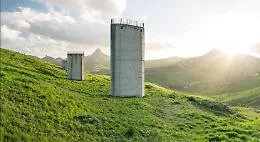Gli enigmatici edifici siciliani lasciati a met&agrave;: cos&igrave; diventano rovine contemporanee