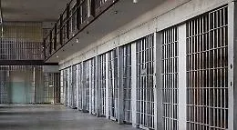 Agenti carcere Caltanissetta intervengono per sedare lite tra detenuti: aggrediti