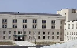 Ragusa, nell'ospedale intitolato a Papa Wojtyła non ci sono crocifissi