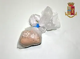 Cento grammi di eroina nelle mutande, arrestato al casello di S. Gregorio