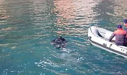 Aci Trezza, sagoma galleggiante in mare: 
&egrave; la terza vittima dell'onda assassina?