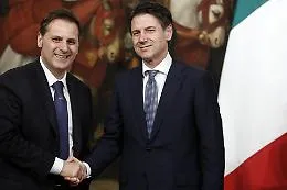 Il premier Conte revoca l'incarico a Siri: la Lega era contraria ma si &egrave; adeguata