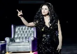 Laura Marinoni: &laquo;Elena e il suo doppio reinventano il mito&raquo;