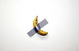 L'ultima folle opera di Cattelan (una banana vera) venduta per 120 mila dollari: le provocazioni dello scultore italiano
