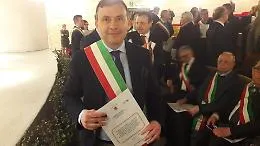 Indagato il sindaco di Barrafranca: tentata corruzione con l'aggravante mafiosa