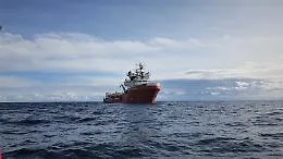 La Ocean Viking in navigazione verso Augusta con 236 migranti a bordo