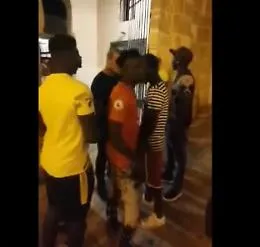 Marsala, buttafuori pub a giovani africani: &laquo;Mi dicono di non farvi entrare&raquo;