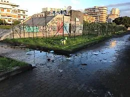 Catania: piazzale Cannav&ograve; perdita d'acqua da mesi