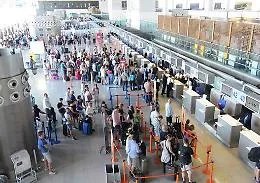 Catania, da Sant'Agata "spinta" pure al turismo: transiti da e per l'estero "volano" nell'aeroporto