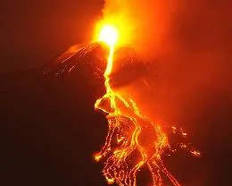 Etna, ecco come risale il magma nel vulcano: Ingv ricostruisce "ascensore"