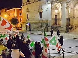 &laquo;Fischi e fiaschi&raquo;: &egrave; guerra di cifre sul flashmob promosso dal pd davanti al Comune di Ragusa