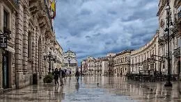 Solo il turismo salva Siracusa dal fondo: davanti a Reggio Calabria per un soffio