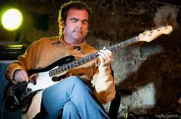 "Crossroads" il prog rock visto da Giuseppe Scaravilli