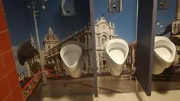 Ma che promozione &egrave;? Qui sembra di fare i bisogni nella Cattedrale di Catania