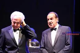 Il duo Solenghi-Lopez a Zafferana Etnea: le immagini dello show