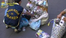 Ragusa, sequestrati 100 mila prodotto non sicuro e 2,5 tonnellate di frutta non tracciabile