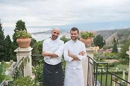 I super chef a Taormina, Roberto Toro ha aperto la sua cucina a Enrico Bartolini