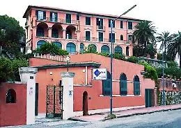 Mafia, la Dia sequestra a Messina immobili destinati a una nota clinica