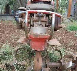 Gela, incidente in campagna: pensionato travolto dalla motozappa