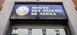 Crolla soffitto banca a Palermo: nessun ferito