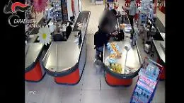 Presi gli autori della Rapina al "Dec&ograve;" di Capomulini: sono un uomo e una donna di Catania