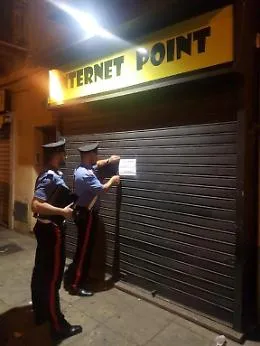 Palermo, l'internet point era diventato un centro scommesse