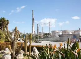 &laquo;Fai un pieno d'energia!&raquo;, quaranta auto elettriche nel sito Sasol di Augusta