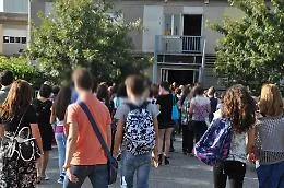 Palermo, &egrave; pacchia per gli studenti: scuole chiuse per &laquo;acqua torbida&raquo;...