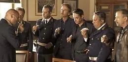 Il commissario Montalbano e il ricordo collettivo del dottor Pasquano con una mangiata di cannoli