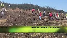 Disastro aereo, il luogo dell'incidente e il dolore dei parenti