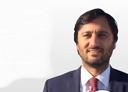 Alberto Losacco commissario dei Dem
I renziani insorgono: &laquo;S&igrave; ad accordo con M5S?&raquo;