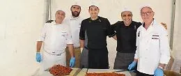 Il Pastry chef Giovanni Mangione protagonista al torrone pi&ugrave; lungo del mondo