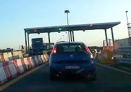 Carlentini, incidente sulla Catania Siracusa, catanese muore sul colpo