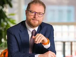&laquo;Un'estate senza fumo oggi &egrave; possibile&raquo;, meno sigarette, ora piacciono le IQOS