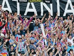 Per salvare il Catania i tifosi hanno raccolto 100 mila euro in tre giorni